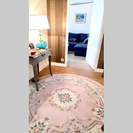 Apartament Le Jardin Des Anges Saint-Jean-dʼAngély