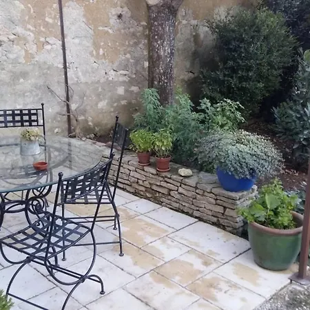 Le Jardin Des Anges Apartament Saint-Jean-dʼAngély